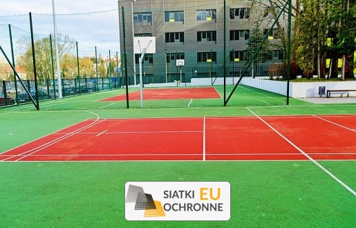   SiatkiOchronne.eu - Siatka o drobnych oczkach idealna do zabezpieczenia kortu tenisowego 