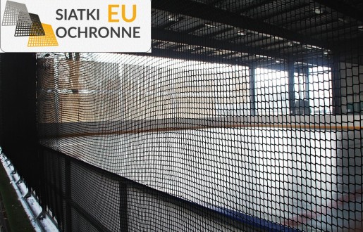   SiatkiOchronne.eu - Siatka zabezpieczająca przed krążkami hokejowymi 