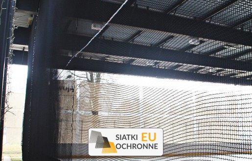   SiatkiOchronne.eu - Ekonomiczna siatka sznurkowa do lodowisk sportowych 