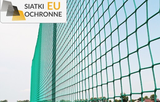   SiatkiOchronne.eu - Siatka łatwa w montażu — idealne zabezpieczenie dla boiska piłkarskiego 