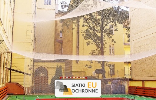  SiatkiOchronne.eu - Ogrodzenie boiska szkolnego 