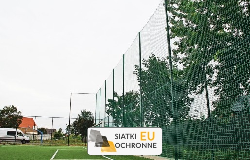   SiatkiOchronne.eu - Siatka do gry w piłkę nożną dla placówki szkolnej 