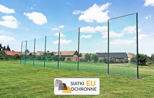   SiatkiOchronne.eu - Siatki zabezpieczające oraz piłkochwyty dla szkolnych boisk 