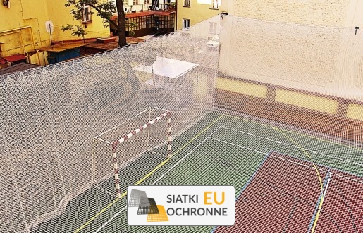   SiatkiOchronne.eu - Sznurkowa siatka do ogrodzenia boiska szkolnego na wymiar 
