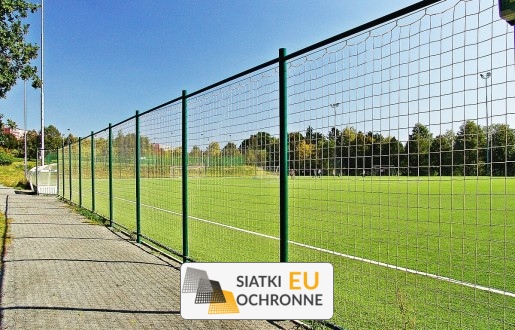   SiatkiOchronne.eu - Siatka na ogrodzenie boiska - 4,5x4,5 5mm PP 