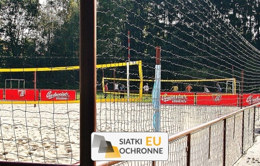   SiatkiOchronne.eu - Ogrodzenie boiska 6m wys. z słupami i siatką 8x8cm o grubości 5mm 