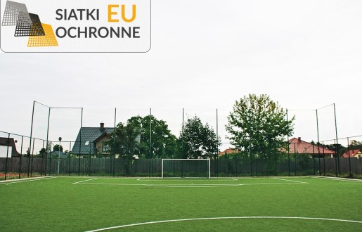 Siatka piłkochwytów — niezwykle trwała i solidna, idealna na boiska szkolne SiatkiOchronne.eu - Siatka piłkochwytów — niezwykle trwała i solidna, idealna na boiska szkolne