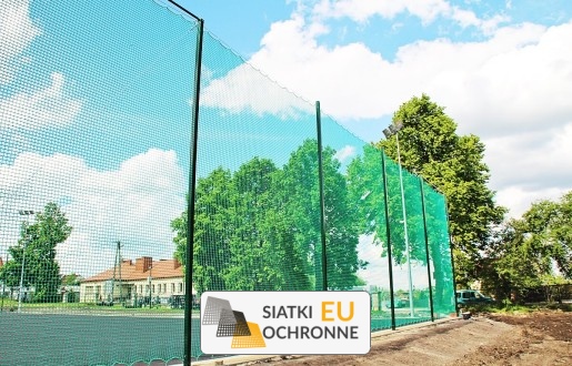   SiatkiOchronne.eu - Siatka na boisko orlik   Siatka na piłkochwyt boisko orlik 