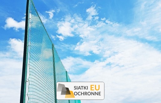   SiatkiOchronne.eu - Przeznaczone dla miłośników piłki nożnej — Siatkowe ogrodzenie boiskowe 