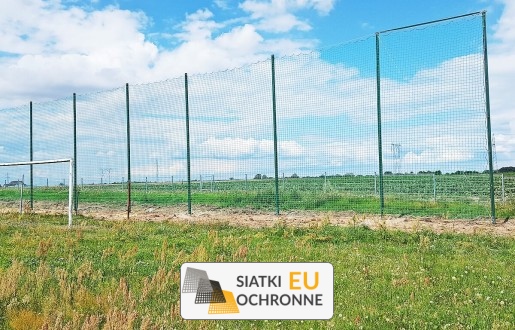   SiatkiOchronne.eu - Odporne i praktyczne siatkowe piłkochwyty dla piłkarzy 