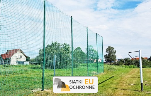   SiatkiOchronne.eu - Siatka na piłkochwyty o wysokości 5 metrów 