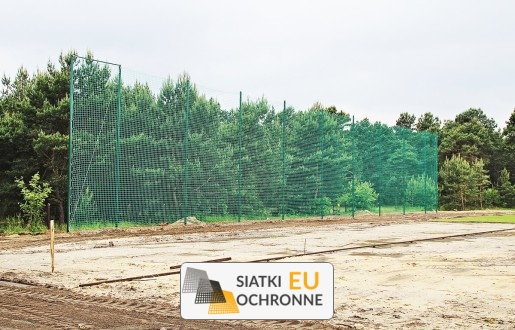   SiatkiOchronne.eu - Profesjonalna Siatka do Zabezpieczenia Meczów Piłkarskich 