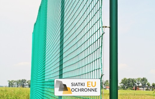   SiatkiOchronne.eu - Piłkochwt na szkolne boisko   Piłkochwyty na boiska w szkołach 