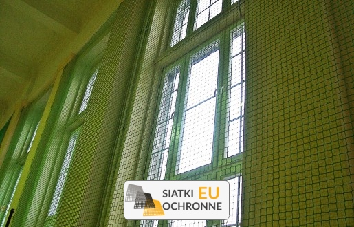 Zabezpieczające szyby siatki na okna do hali sportowej SiatkiOchronne.eu - Zabezpieczające szyby siatki na okna do hali sportowej