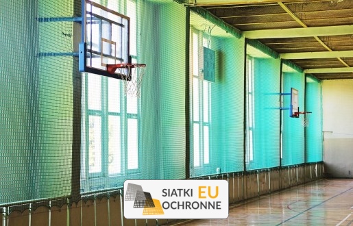   SiatkiOchronne.eu - Zabezpieczenie na hale sportowe z siatki   Osłona z siatki w hali sportowej 