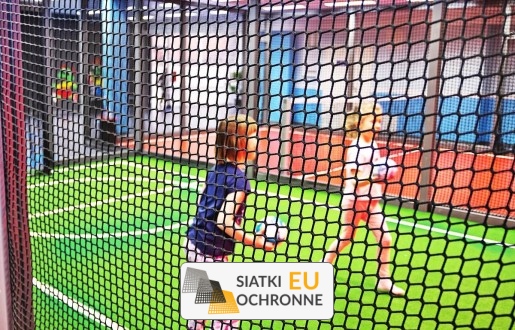 Solidna siatka zabezpieczająca dla parków linowych SiatkiOchronne.eu - Solidna siatka zabezpieczająca dla parków linowych